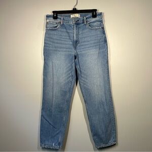 Abercrombie and fitch the mom Jean high rise size 6